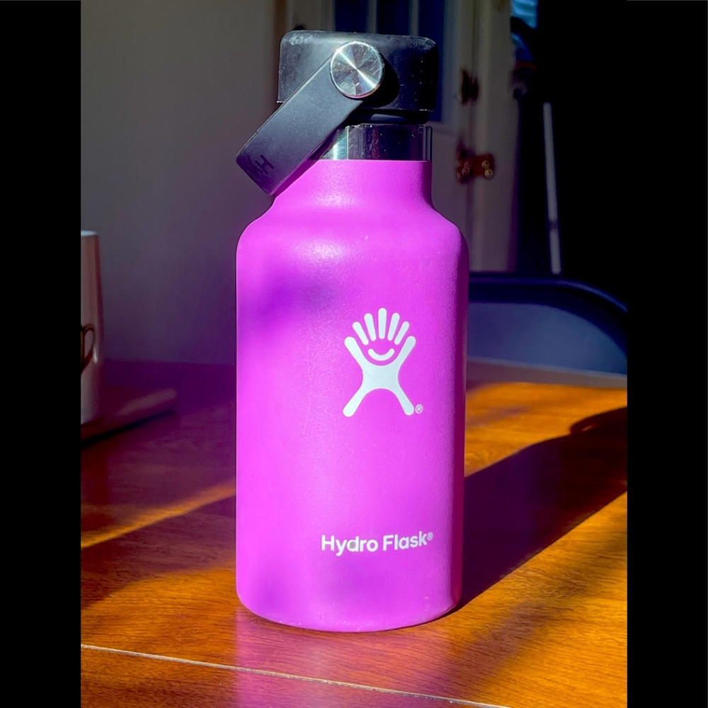 Small Hydro Flask standard mouth